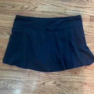 Lululemon black skirt sz 10 regular length